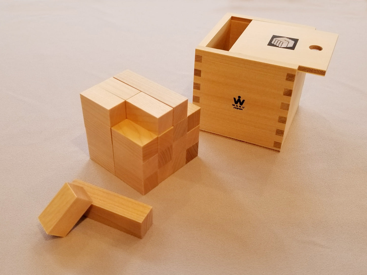 【在庫1点・箱仕様アリ組】ケルンブロック B2 白木 (童具館)