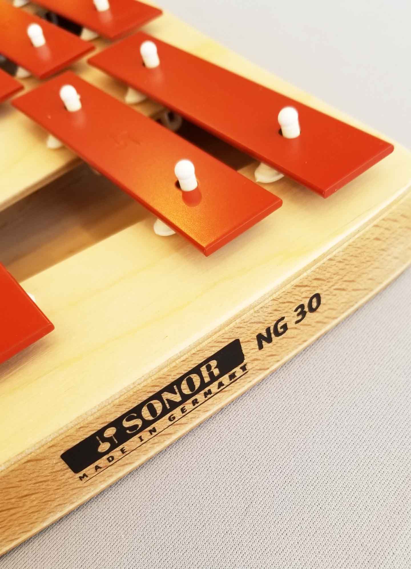 二段メタルフォン NG30 ゾノア社(ドイツ)