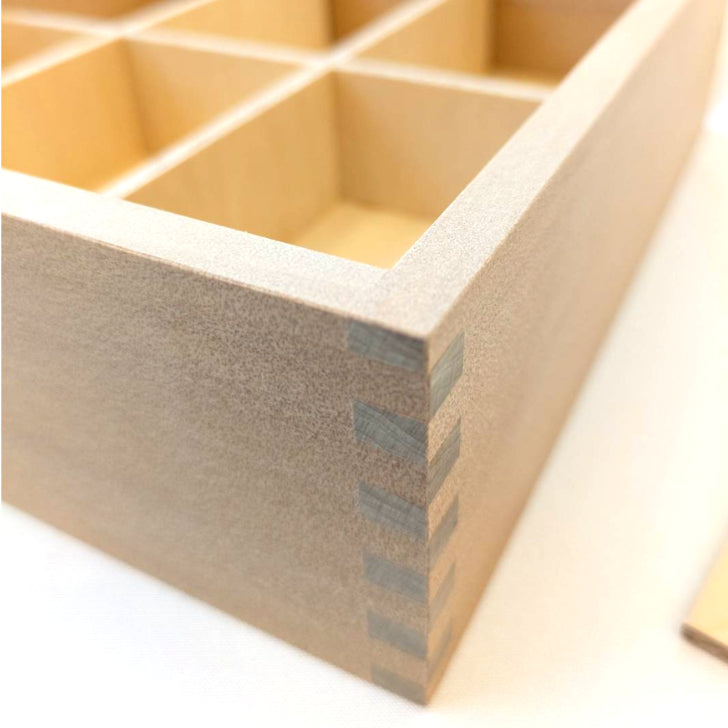 【在庫限り!】かずの木蓋付ビーズ収納箱(2㎝用)◆童具館 旧商品◆ 108028 童具館