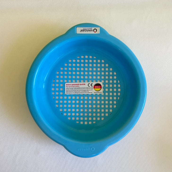 フックス・砂ふるい（小）・パステル　FU7735 ドイツ製プラスチック製品（ティンティ社・ドイツ）