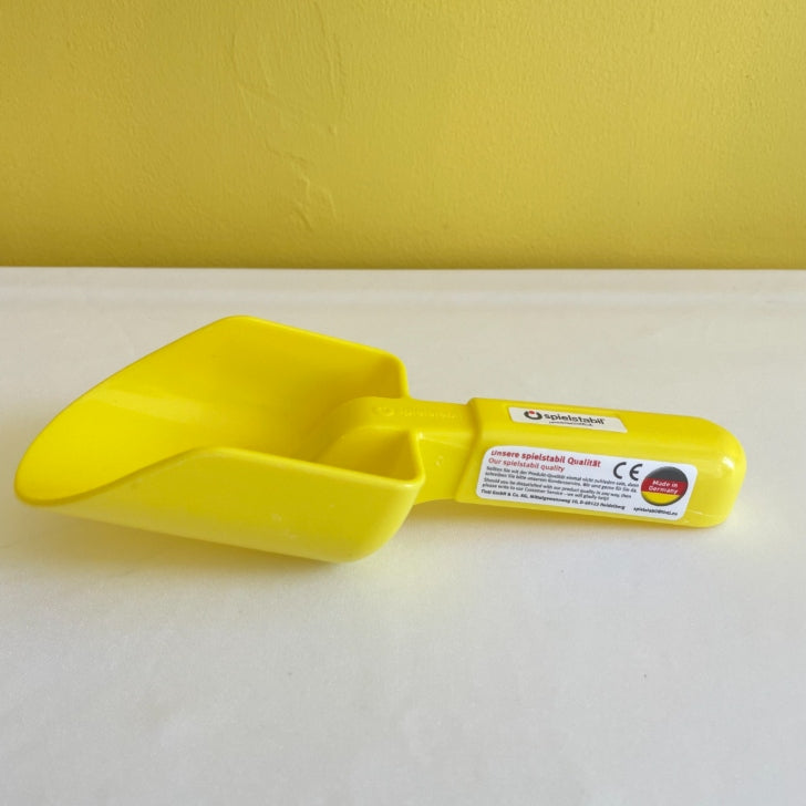 フックス・スコップ・パステル　FU7835　ドイツ製プラスチック製品（ティンティ社・ドイツ）　　　　　　　　　